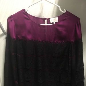 Super cute long sleeve shirt.